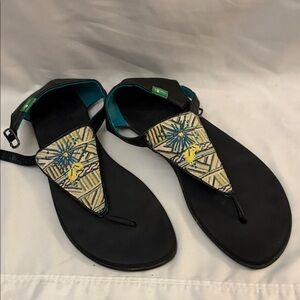 Sanuk Black Sandals with Teal Lining and Embroidered Beige Upper